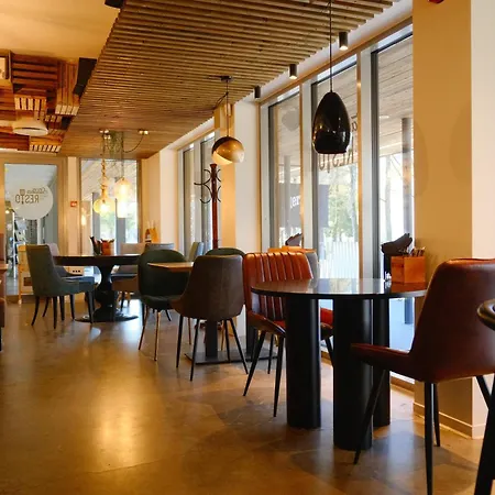 Rannastaadioni Vandrarhem *